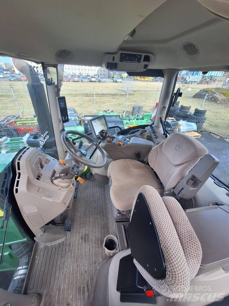 John Deere 6R250 Traktoren