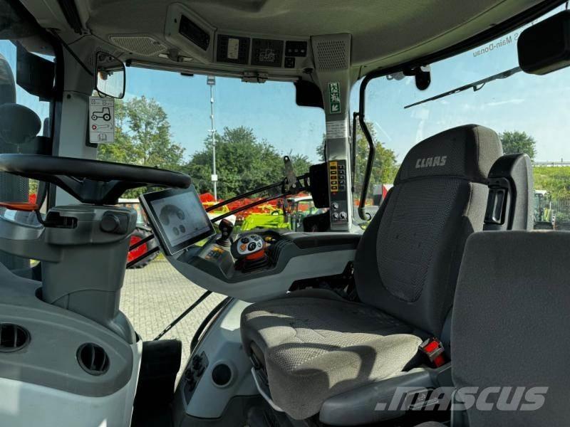 CLAAS AXION 810 Traktoren