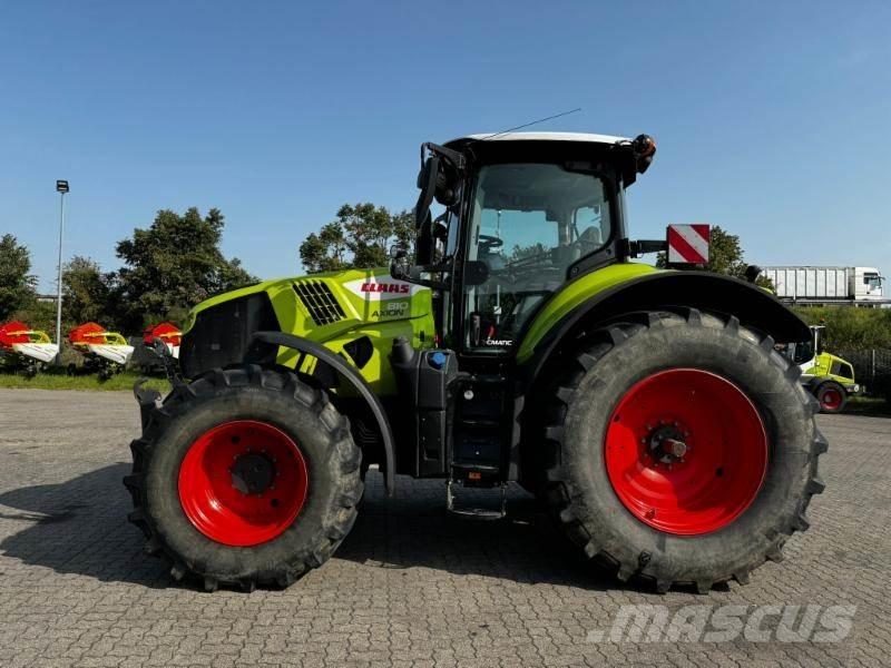 CLAAS AXION 810 Traktoren