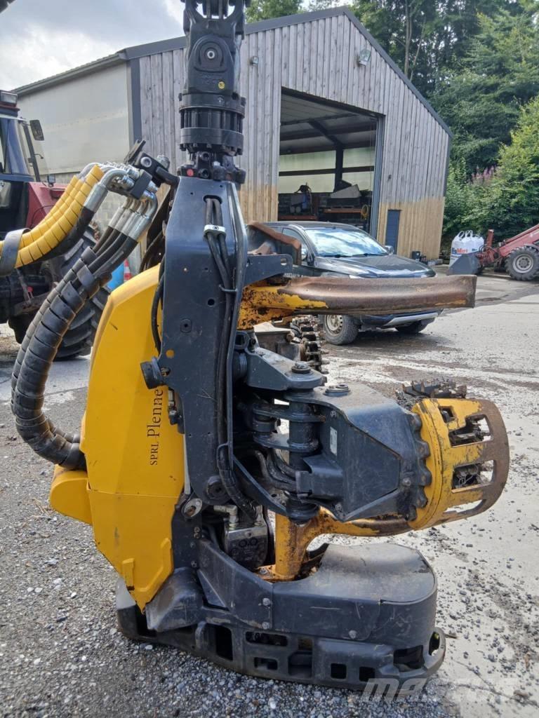 Ponsse Bear 8W Harvester