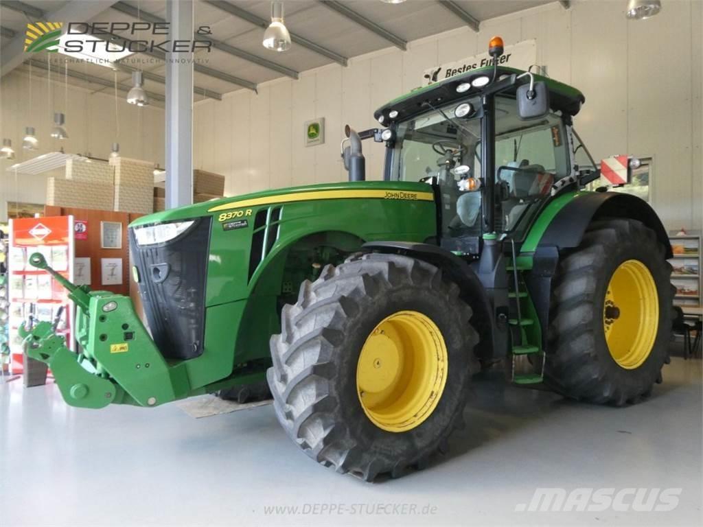 John Deere 8370R Traktoren
