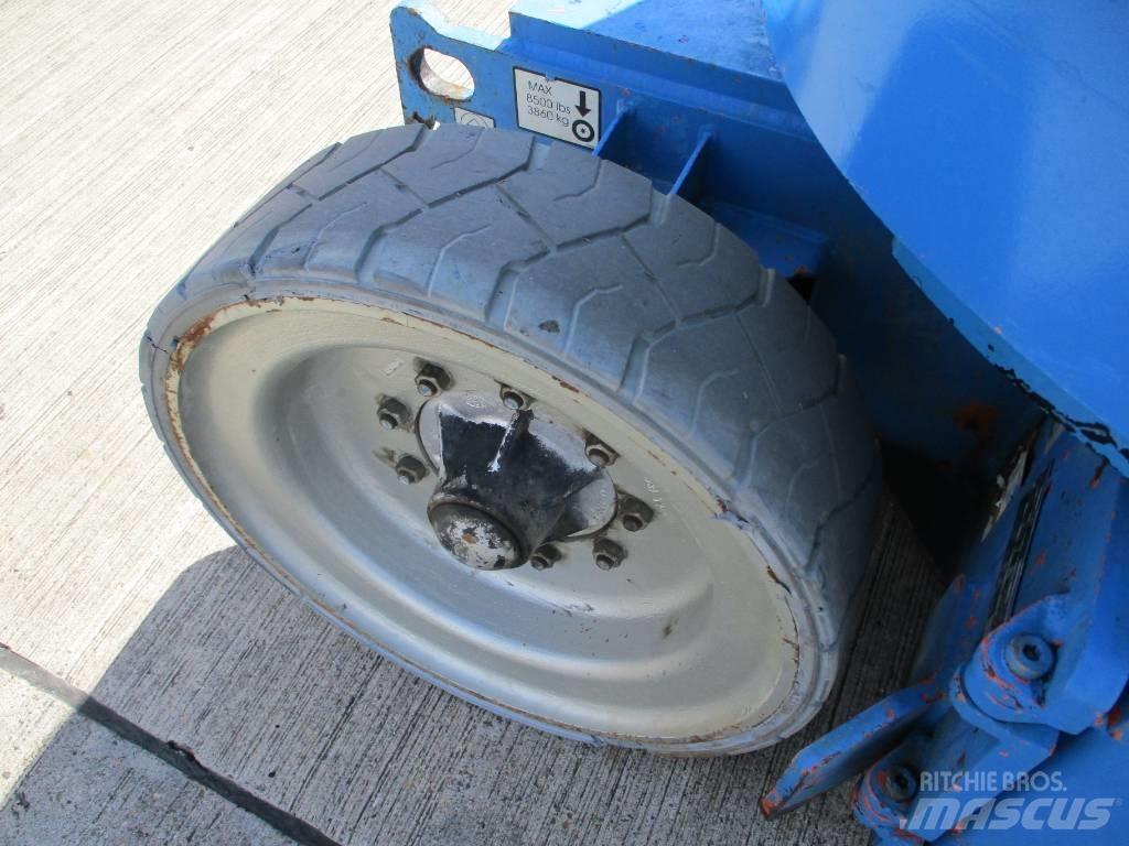 JLG E 300 AJP (180) Gelenkteleskoparbeitsbühnen