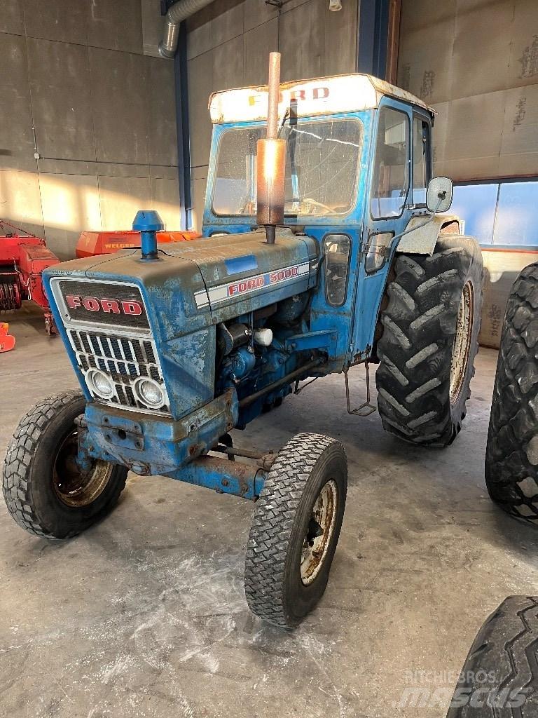 Ford 5000 Y Traktoren