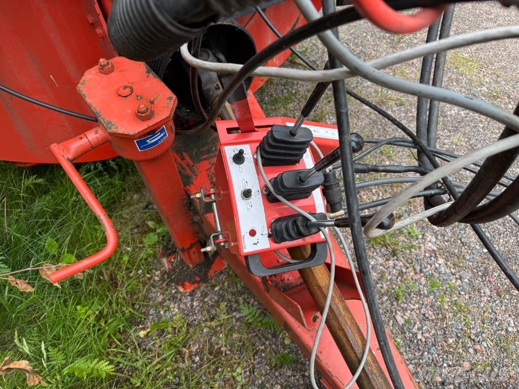 Kuhn Primor 3560 Ballenschredder, -schneider und -wickler