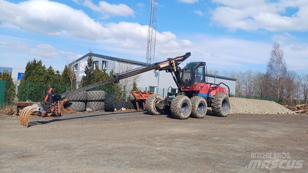 Valmet 921 Harvester