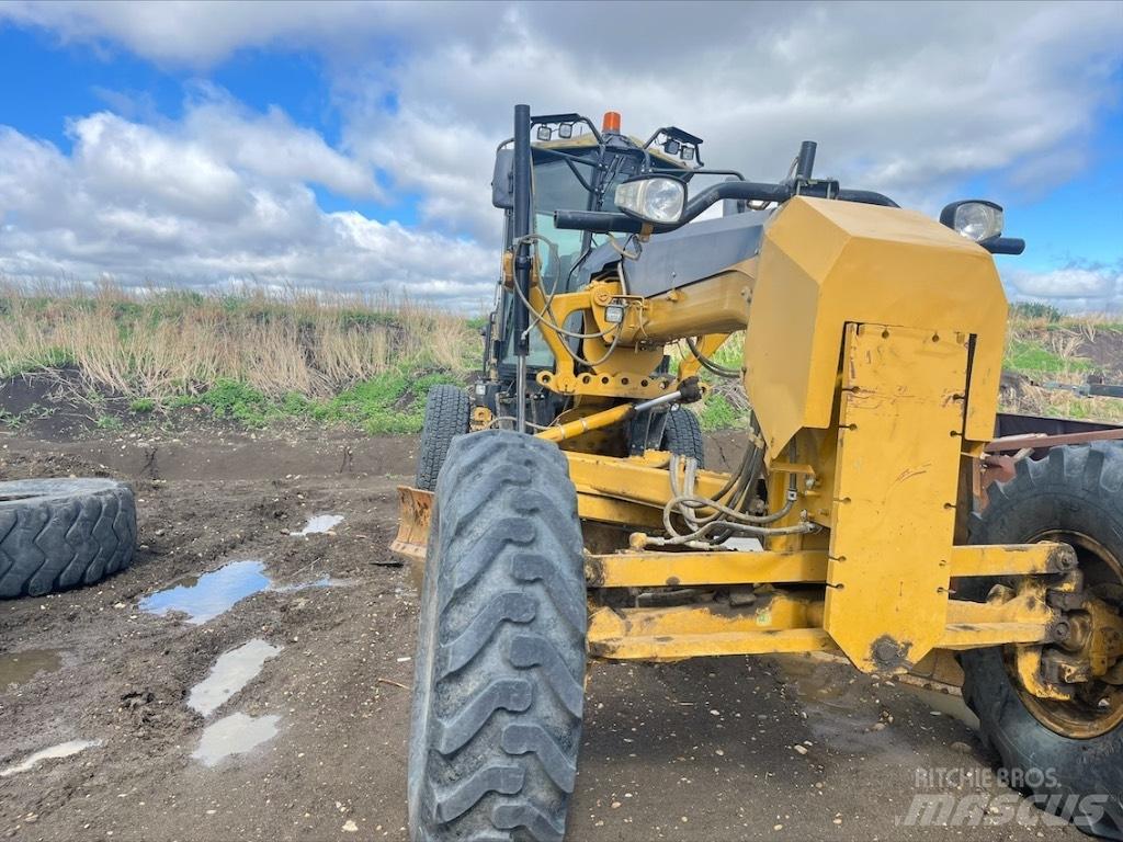 CAT 12 M Grader