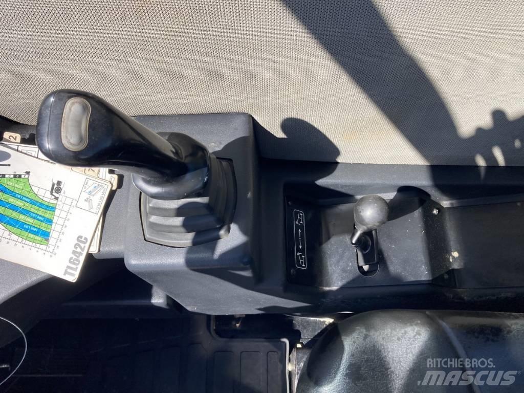 CAT TL 642 C Teleskoplader