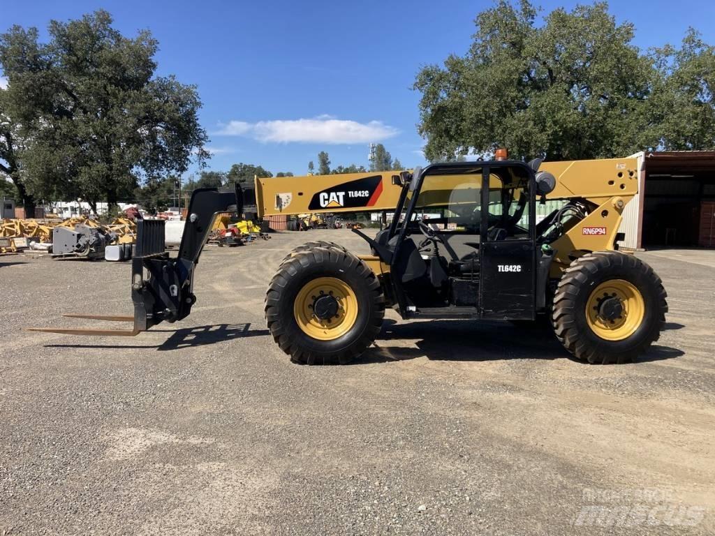 CAT TL 642 C Teleskoplader