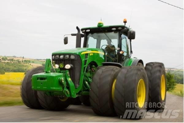 John Deere JD8270 Traktoren