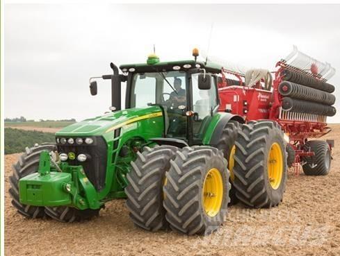 John Deere JD8270 Traktoren