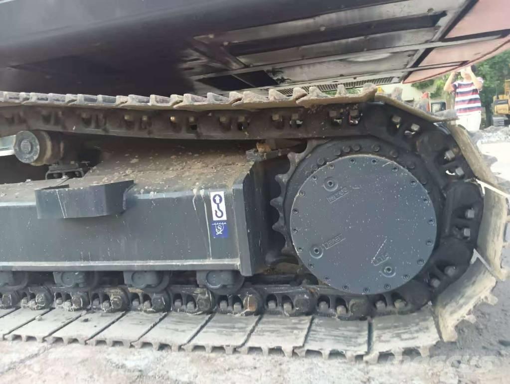 Doosan DX 225LCA Raupenbagger