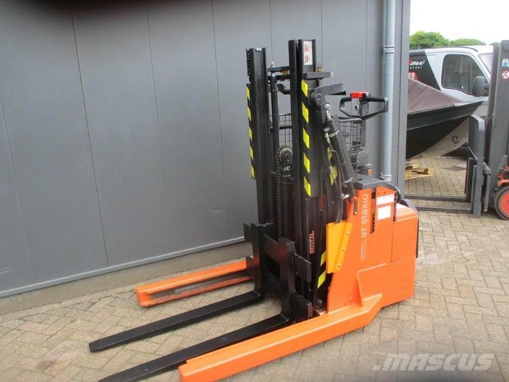 BT RWE 120 Reach-Stacker