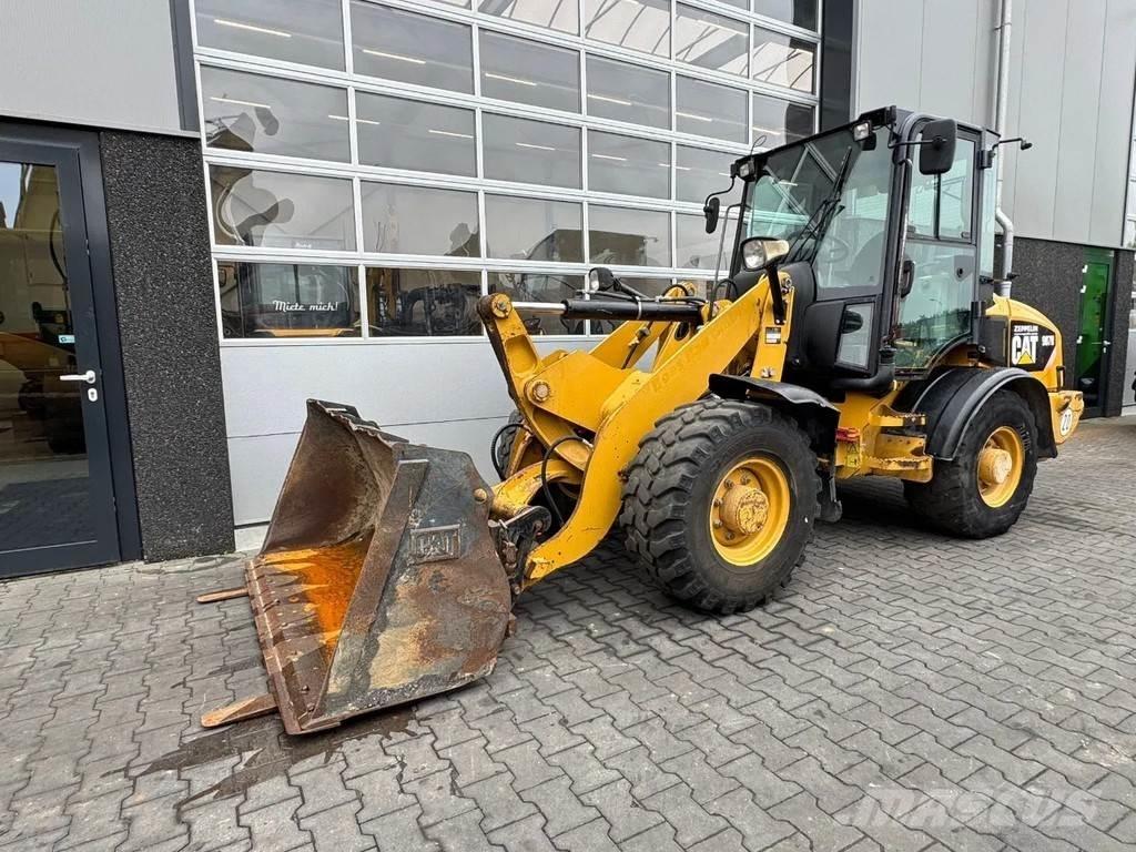 CAT 907H Radlader