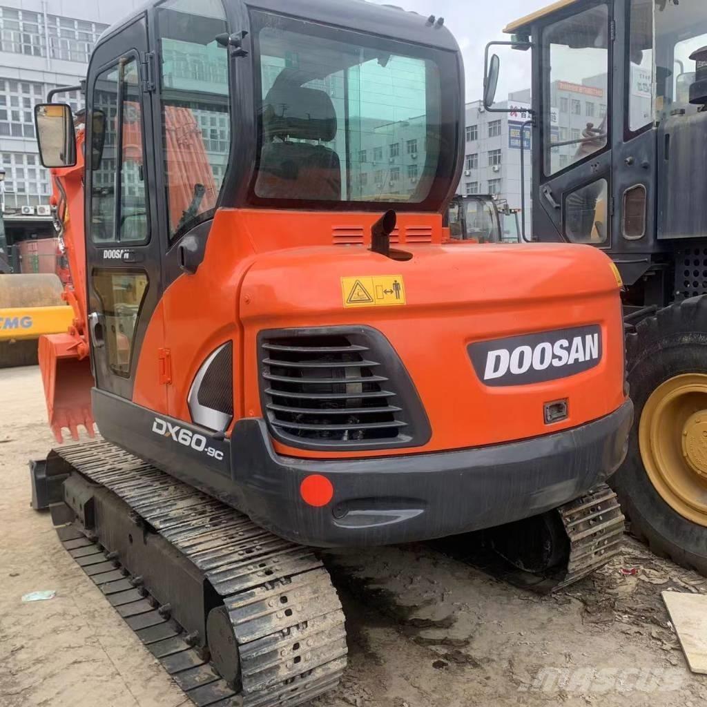 Doosan DX60 Midibagger  7t - 12t