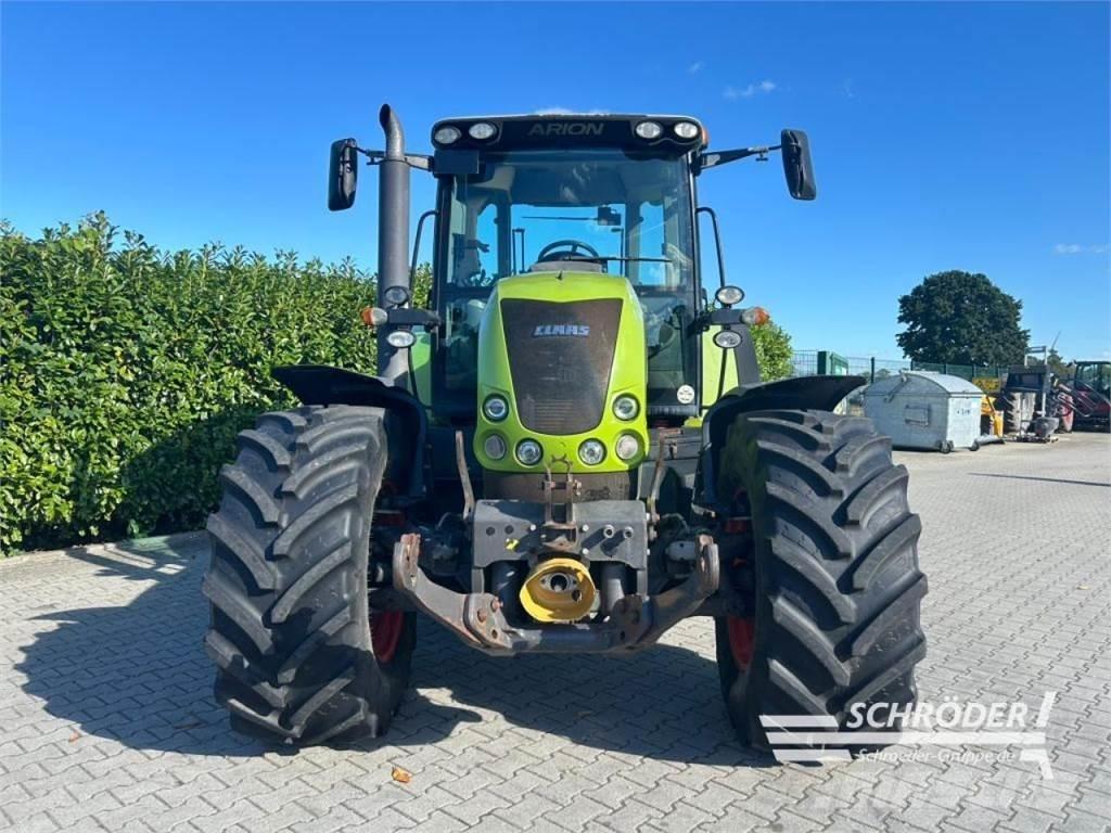 CLAAS ARION 640 Traktoren