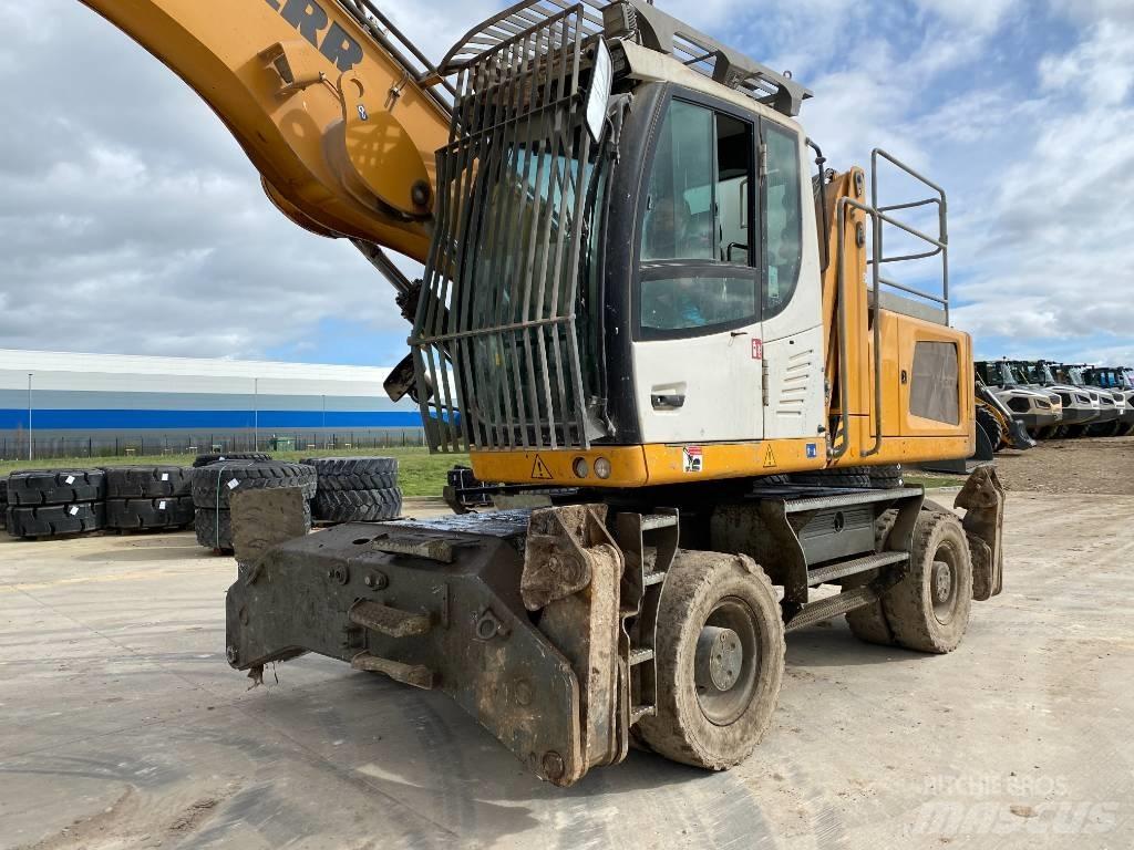 Liebherr LH 30 M Materialumschlag