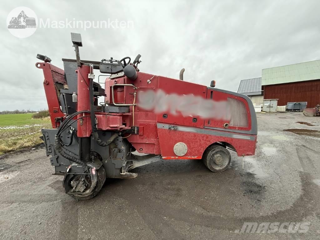 Wirtgen W 100 Asphaltfräsen