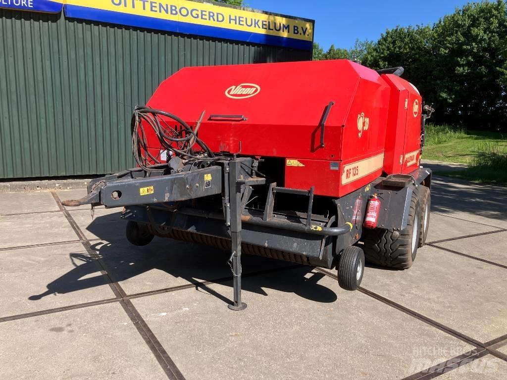 Vicon RF135 Balepack Rundballenpressen