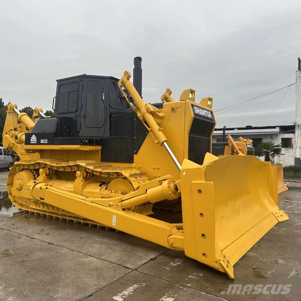 Shantui SD32 Bulldozer