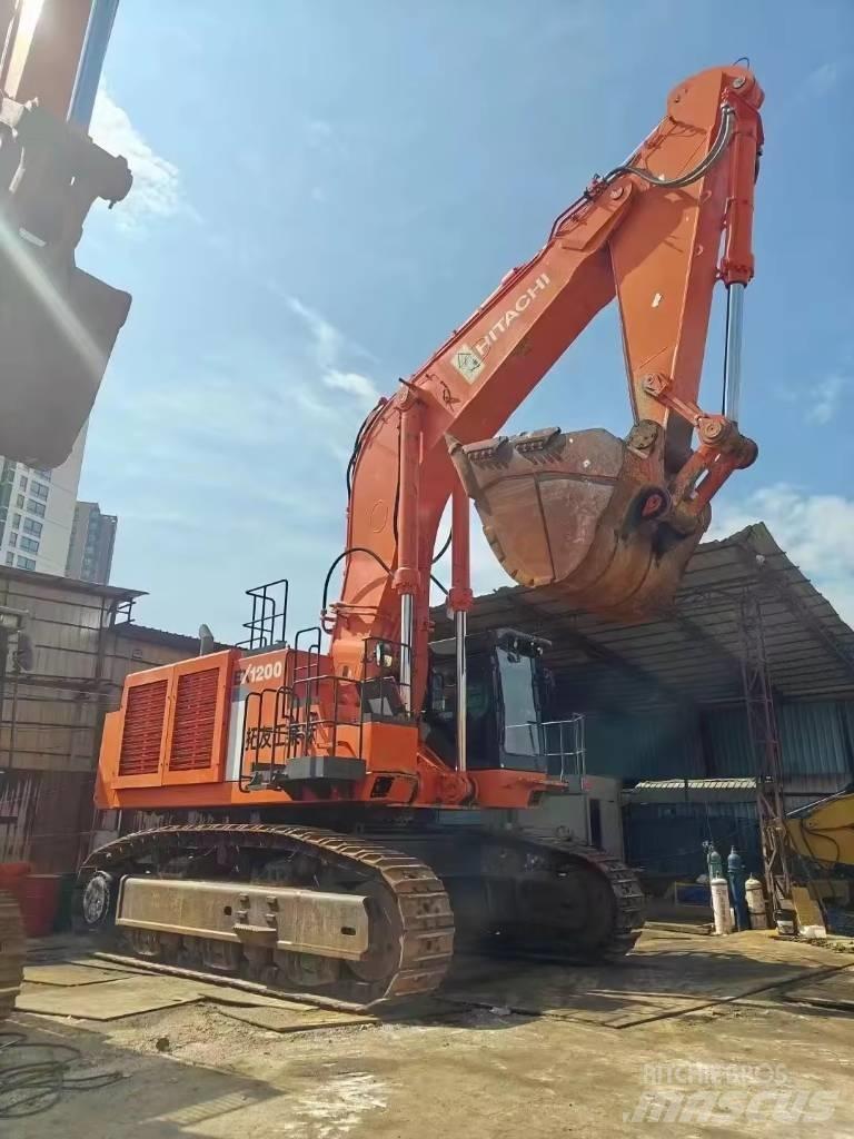 Hitachi EX 1200 Raupenbagger