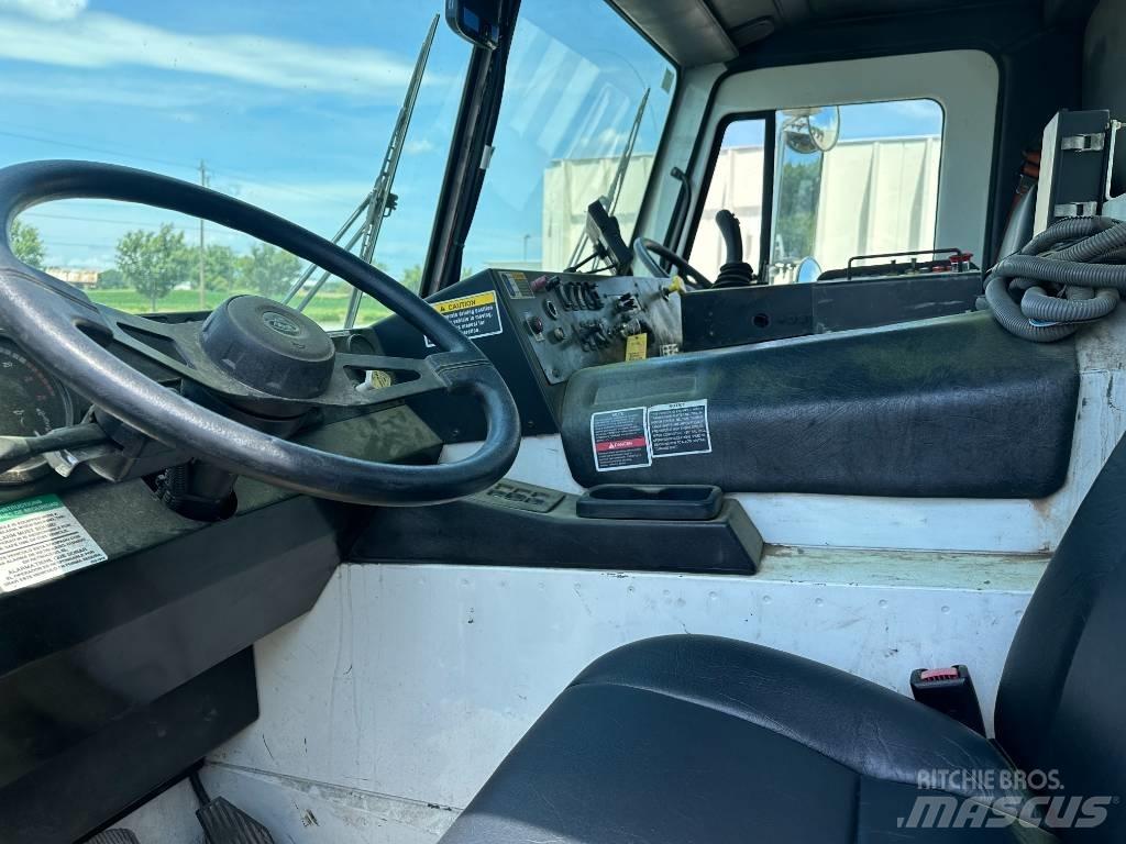 Mack LEU613 Müllwagen