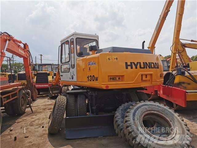 Hyundai R130WD Mobilbagger