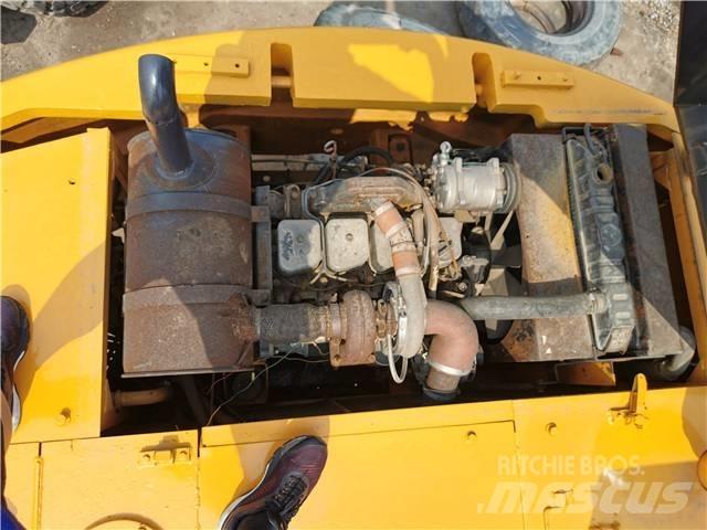 Hyundai R130WD Mobilbagger