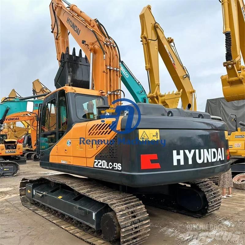 Hyundai R220LC-9S Raupenbagger