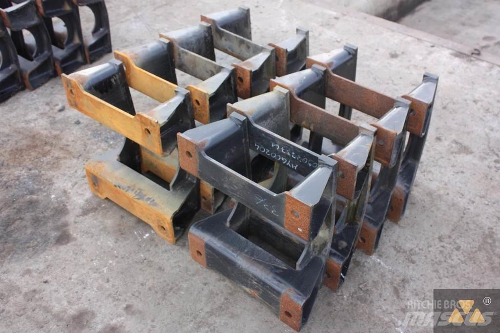 CAT Trackguards Chassis
