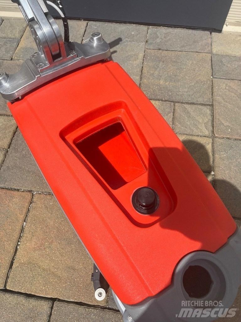Hako B12 Schrubtrockner