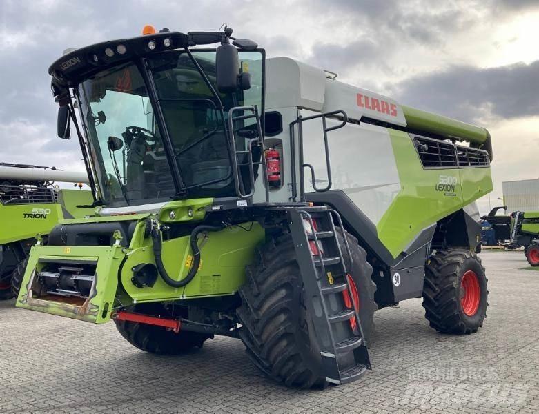 CLAAS LEXION 5300 Mähdrescher