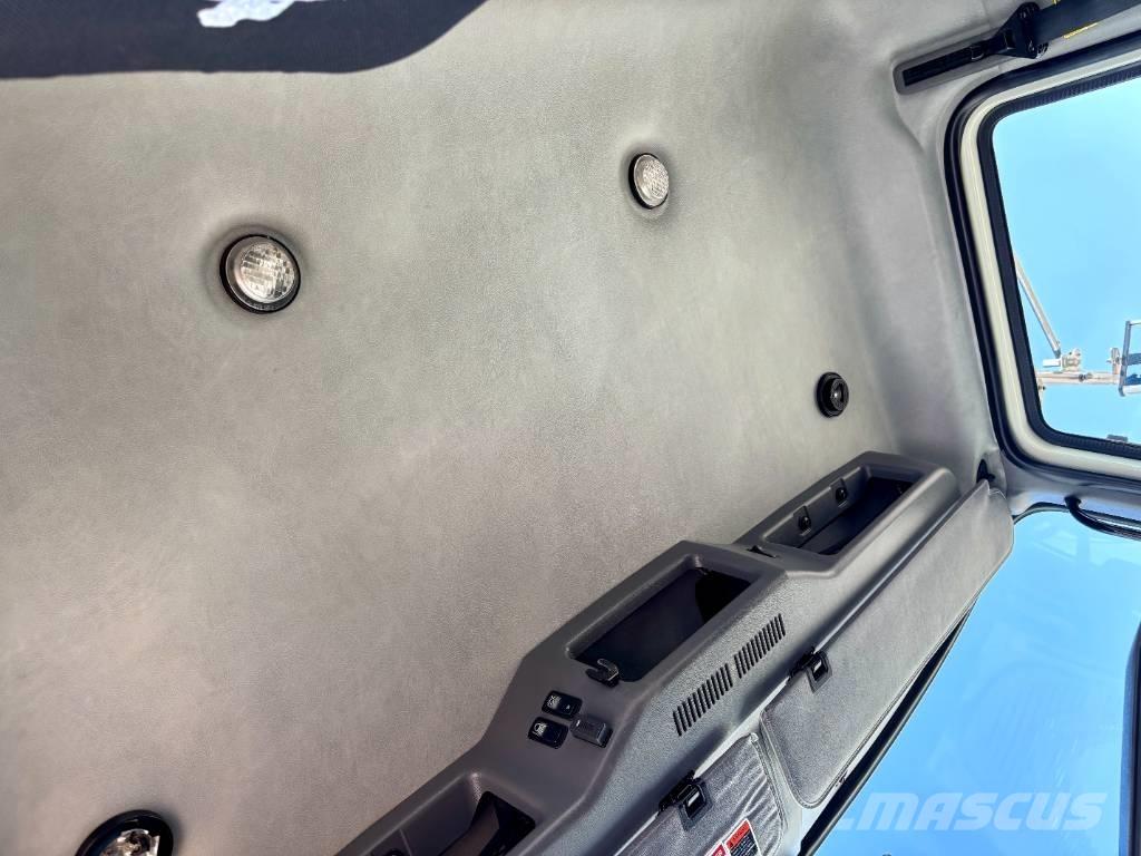 Mack GU813 Absetzkipper