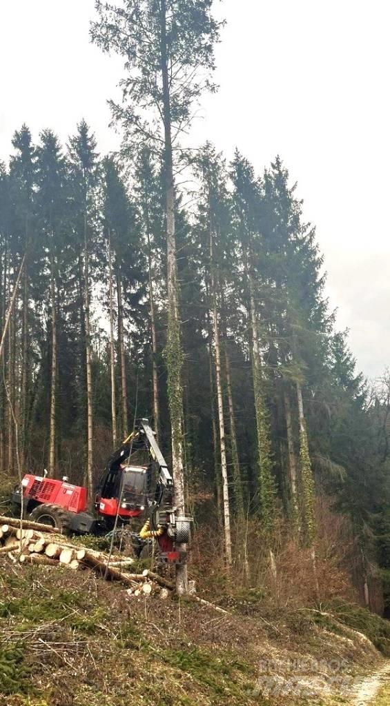 Valmet 941 Harvester