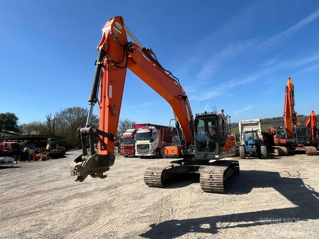 Doosan DX 225 Raupenbagger