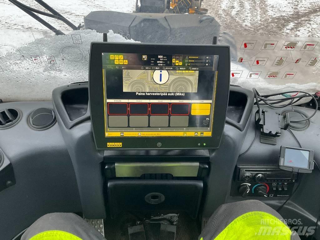 Ponsse ERGO 8W Harvester