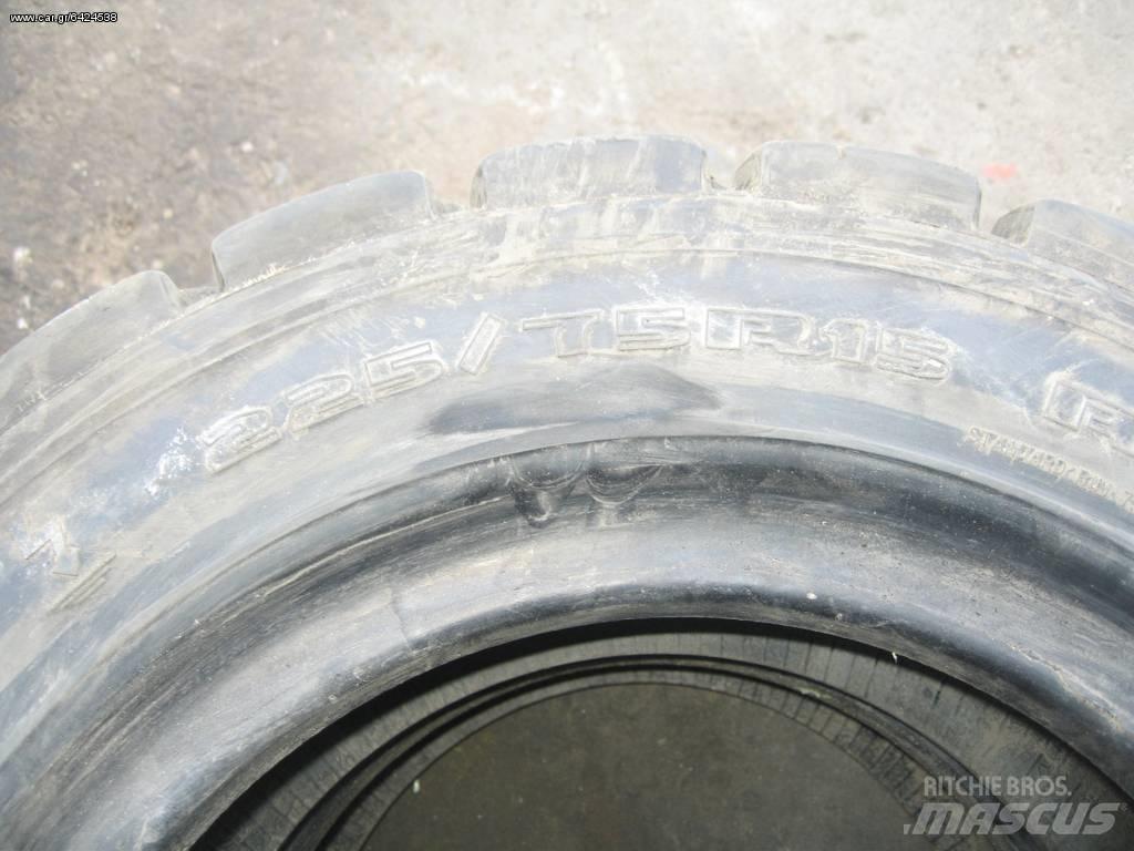  ΛΑΣΤΙΧΑ 28Χ9R15 Banden en wielen