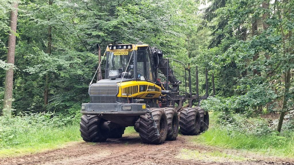 Ponsse Buffalo 8W Forwarder