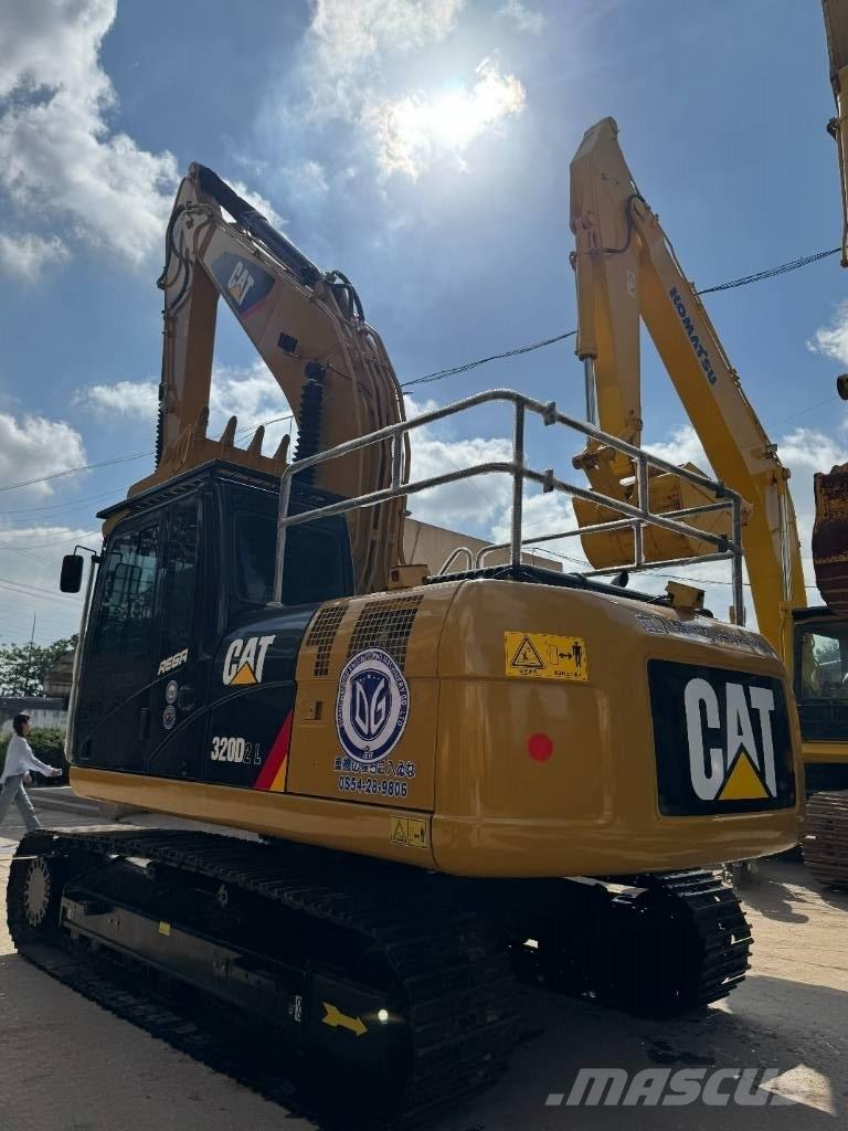 CAT CAT320D Raupenbagger