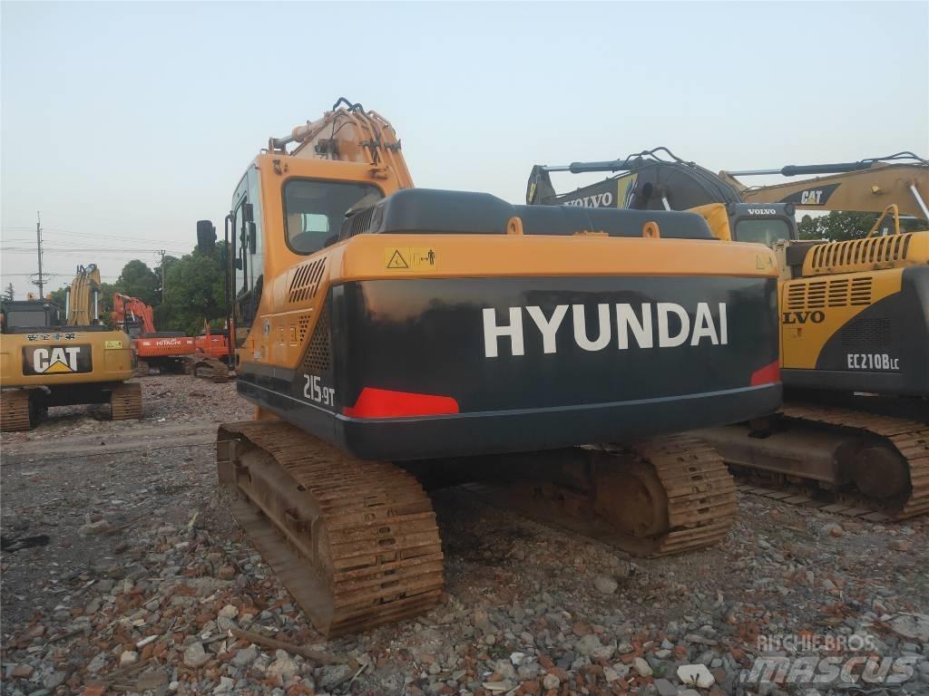 Hyundai R215-9 Raupenbagger