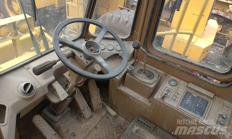 CAT 815 B Erdbauwalzen