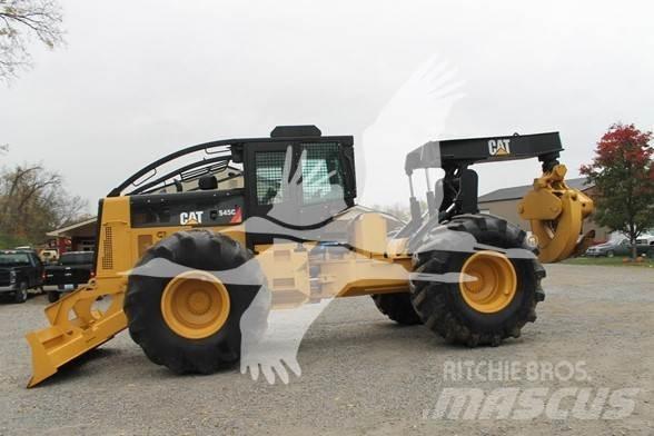 CAT 545C Stammholzschlepper