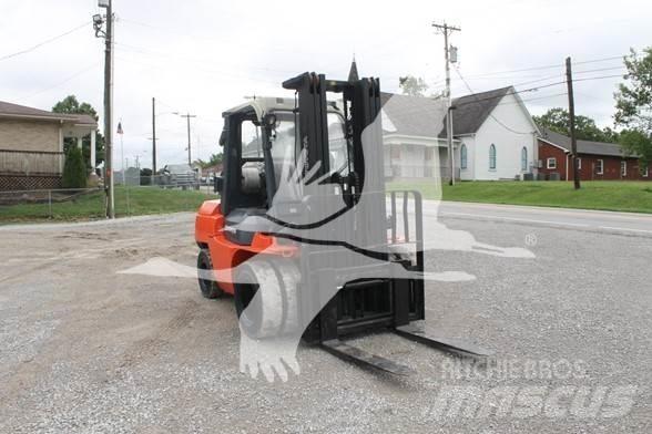 Toyota 7FGU35 Diesel heftrucks