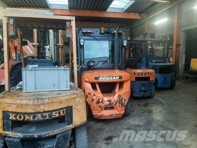 Doosan D 35 C-7 Diesel heftrucks