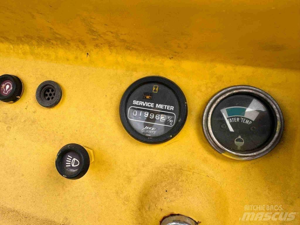 Komatsu D 21 P-5 Bulldozer