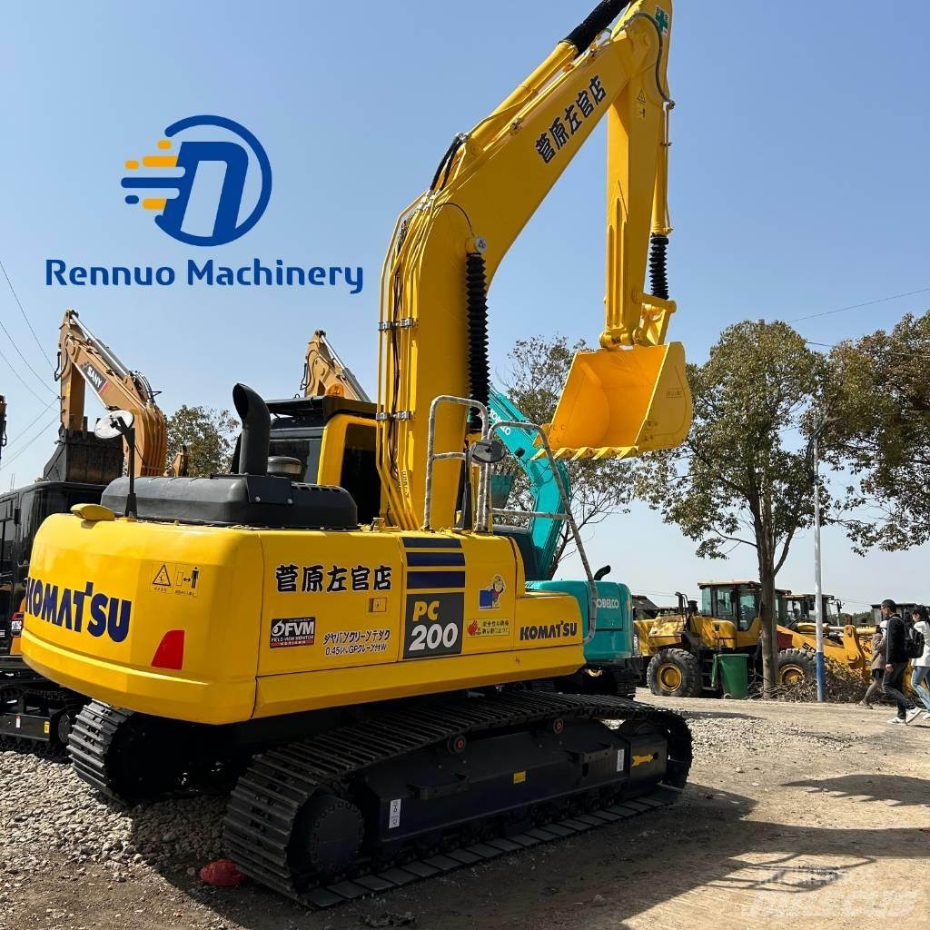Komatsu PC200-8 Raupenbagger