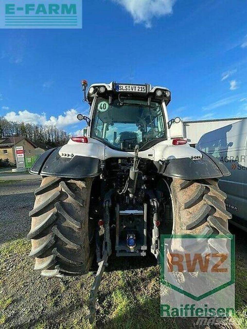 Valtra t215d Traktoren