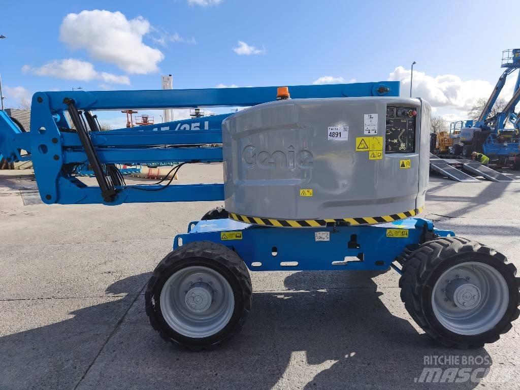 Genie Z 45/25 J RT Gelenkteleskoparbeitsbühnen
