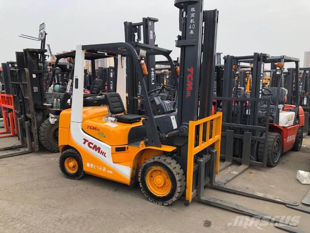 TCM FD30 Diesel heftrucks