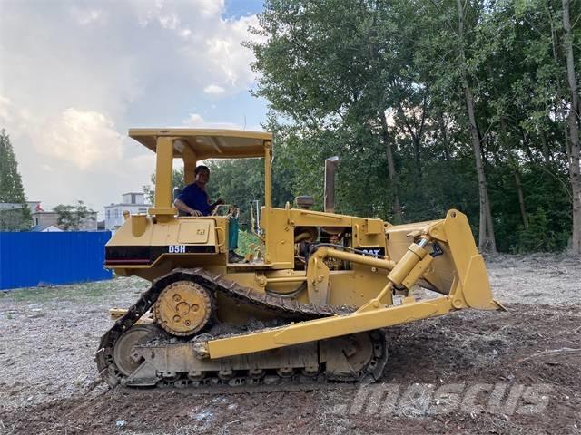 CAT D5H Bulldozer