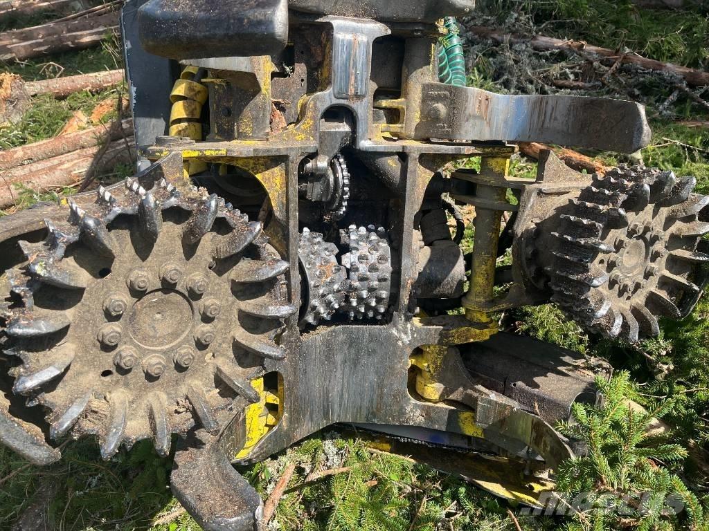 John Deere 1270 E Harvester